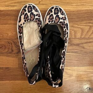 Jessica Simpson Leopard Print Flats with Black and Beige 
Ribbon
